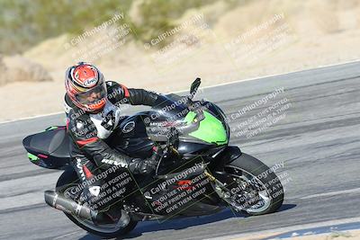 media/Dec-01-2025-Moto Forza (Mon) [[2daa91e15f]]/2-Intermediate Group/Session 4 Turn 9/